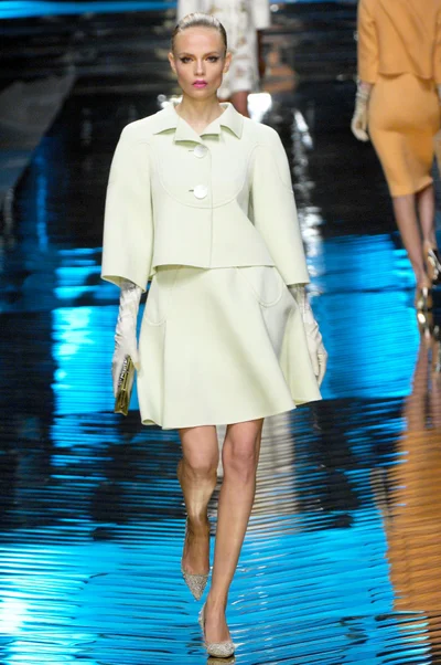 Look 7